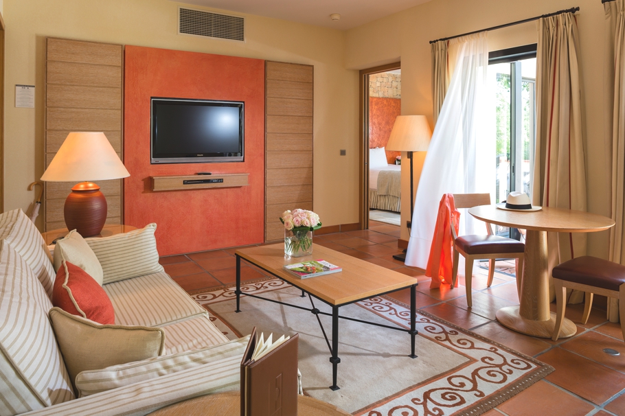 terre-blanche-hotel-spa-and-golf-resort-08