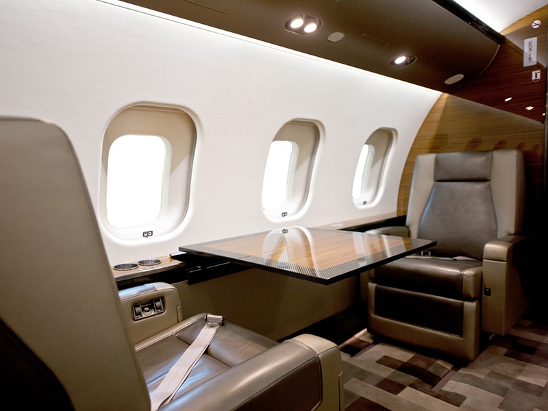 bombardier-global-private-jet-6000-11