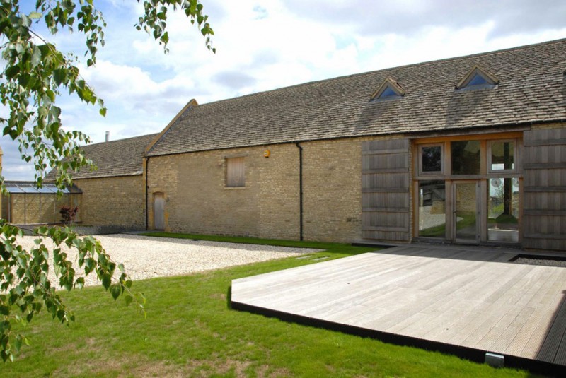 converted-barn-in-the-cotswolds-04