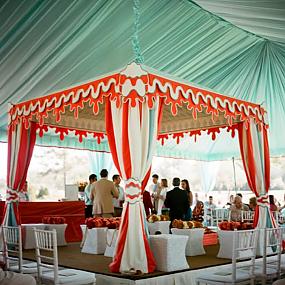 unique-and-special-wedding-tents-ideas-24