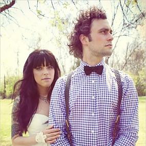 23-stylish-grooms-outfit-ideas-with-suspenders-4