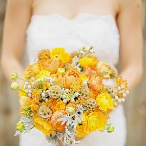 25-yellow-wedding-bouquets-10