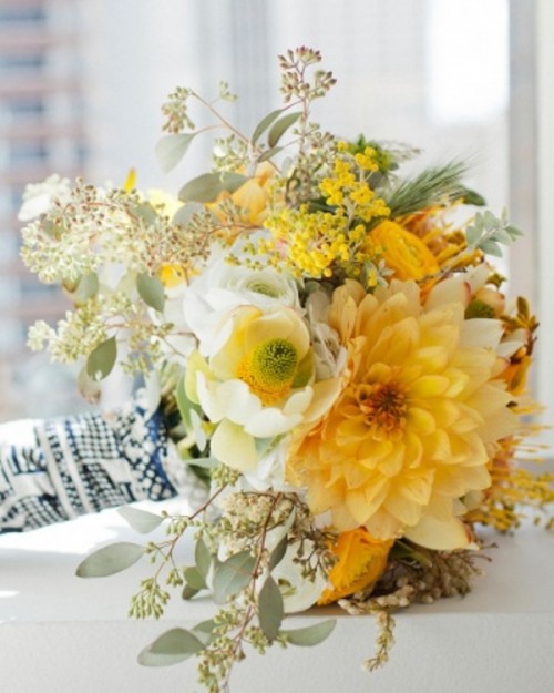 25-yellow-wedding-bouquets-19