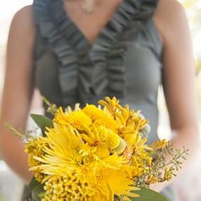 25-yellow-wedding-bouquets-20