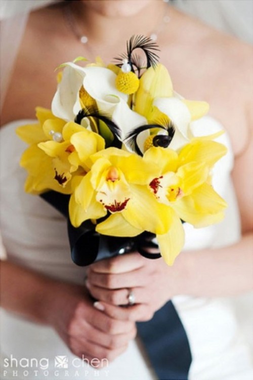 25-yellow-wedding-bouquets-8