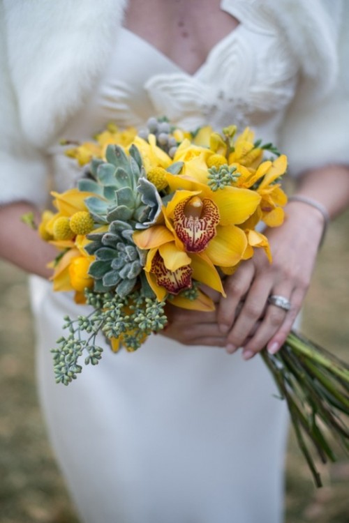 25-yellow-wedding-bouquets-9