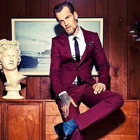 27-bright-and-colorful-grooms-suits-ideas-10