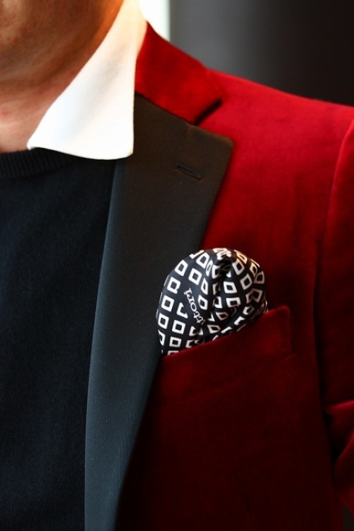 27-bright-and-colorful-grooms-suits-ideas-16