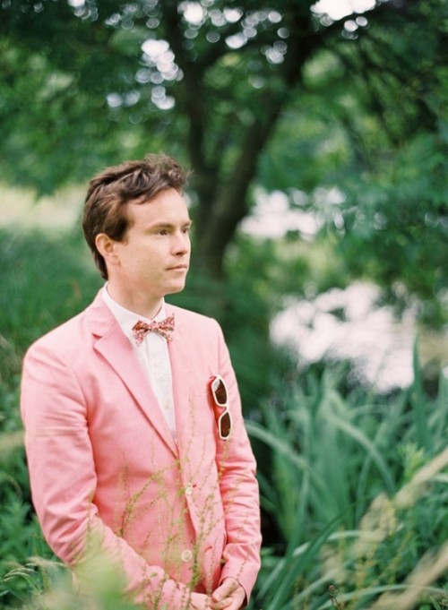 27-bright-and-colorful-grooms-suits-ideas-9