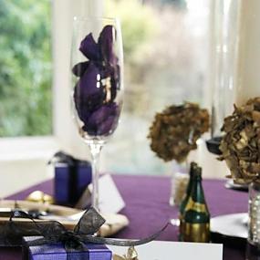40-glamorous-dark-purple-wedding-inspirational-ideas-13