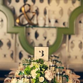 40-trendy-emerald-green-wedding-ideas-29