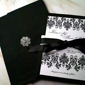 awesome-ideas-for-a-black-and-white-wedding-29