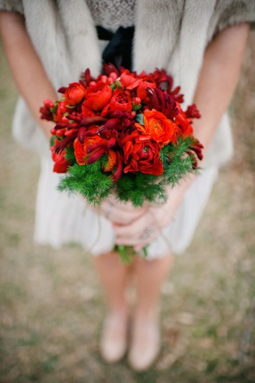 beautiful-winter-wedding-bouquets-22