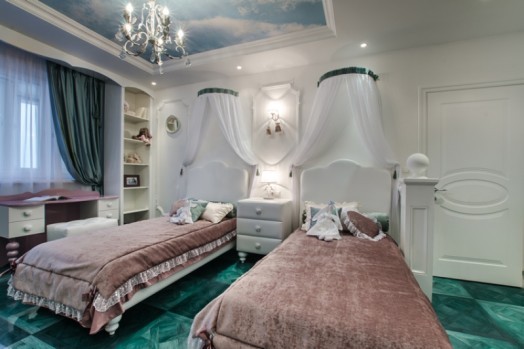 bedroom-design-in-the-style-of-alices-adventures-in-wonderland2