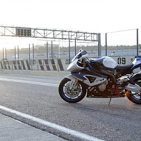 bmw-hp4-5