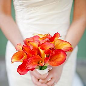 bright-orange-bridal-bouquets-29