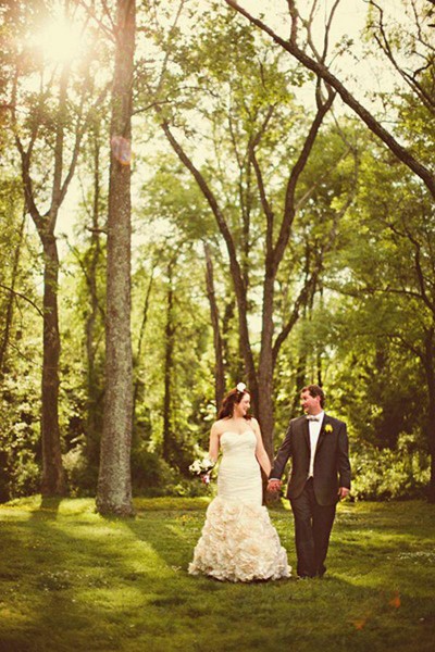 courtney-michaels-poolside-wedding22