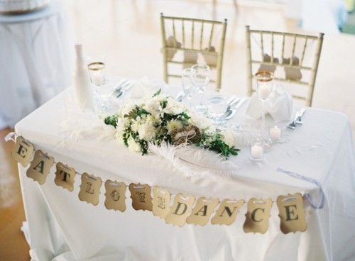 decorating-sweetheart-table23