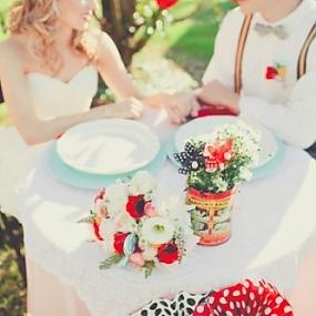 decorating-sweetheart-table32