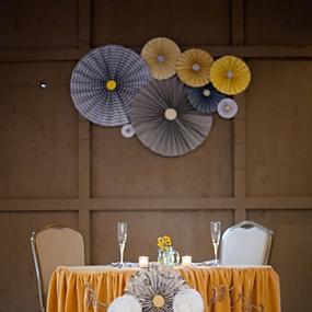 decorating-sweetheart-table38
