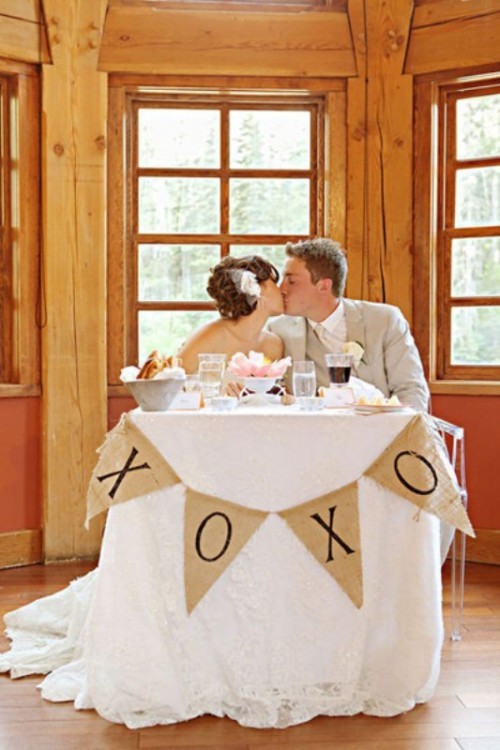 decorating-sweetheart-table4