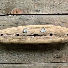 diy-driftwood-jewelry-holder-9