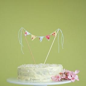 diy-sweet-and-homespun-cake-topper-1