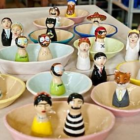 funny-cake-toppers-by-sessi-bee-ceramics-4