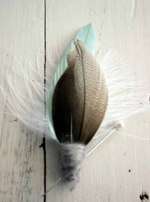 inspiring-feather-decor-ideas-for-your-wedding-8