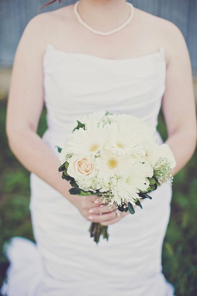 melissa-and-adam-diy-backyard-wedding30