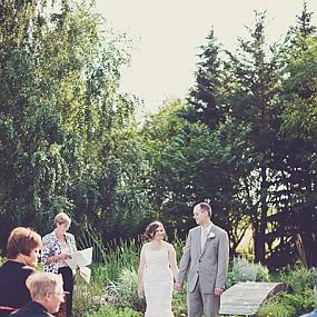 melissa-and-adam-diy-backyard-wedding50