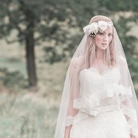 romantic-bridal-accessories-inspired-by-pride-and-prejudice-11