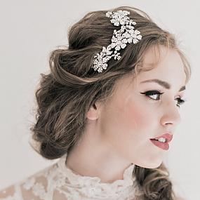 romantic-bridal-accessories-inspired-by-pride-and-prejudice-13