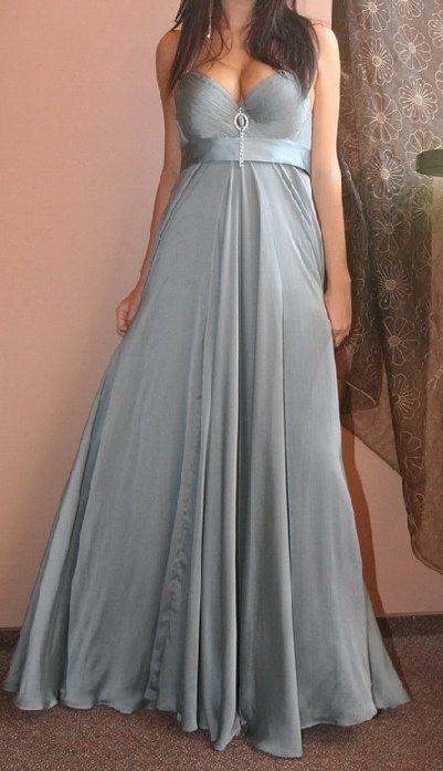 silver-and-white-winter-wedding-inspiration-19