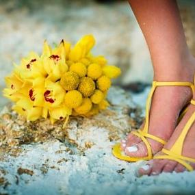 spring-yellow-wedding-ideas15