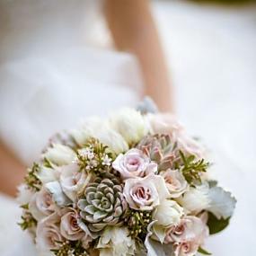 stunning-pastel-wedding-bouquets11