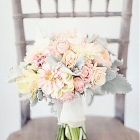 stunning-pastel-wedding-bouquets18