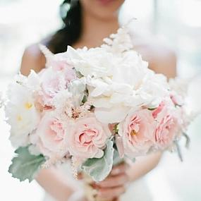 stunning-pastel-wedding-bouquets9