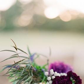 stunning-purple-gold-and-ivory-wedding-ideas12