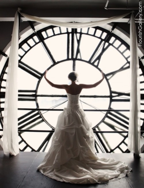 unusual-and-romantic-wedding-theme-with-clocks-14