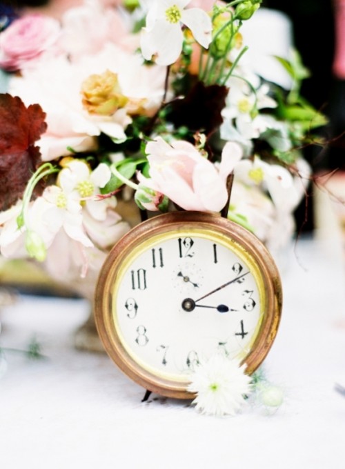 unusual-and-romantic-wedding-theme-with-clocks-19