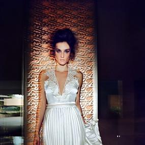 very-elegant-and-glam-wedding-dresses-by-zahavit-tshuba-22