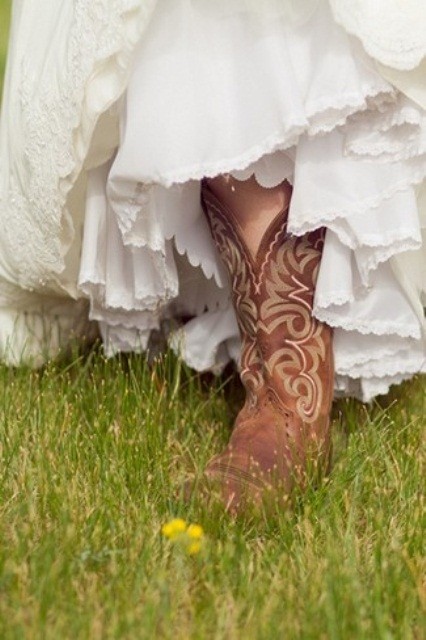 wedding-shoe-trends17