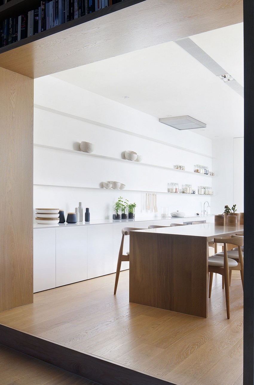 Дизайн интерьера кухонной зоны в особняке Alfred Street Residence