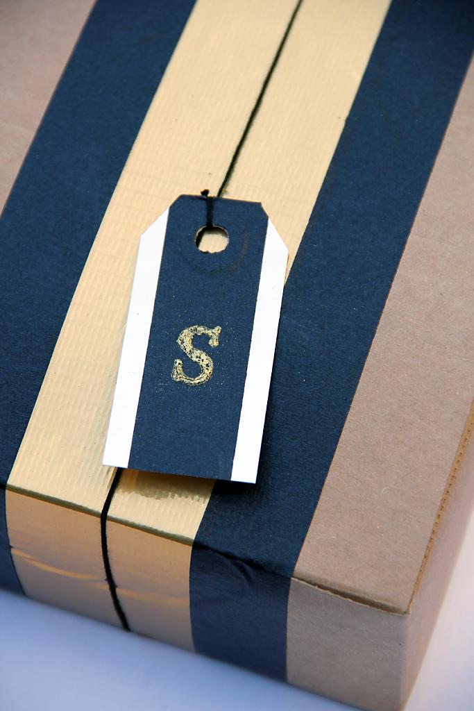 diy-holiday-gift-packaging-with-tap-09