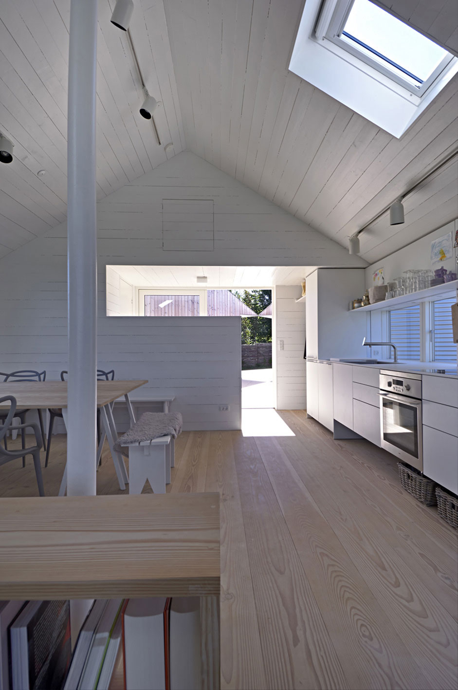 Дизайн интерьера летнего датского домика