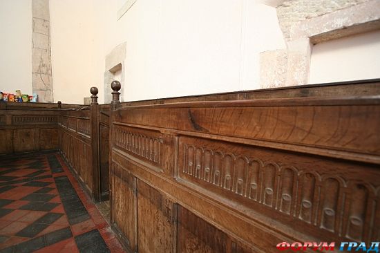 Церковь Св. Марии в деревне Дирхерст/Deerhurst Church