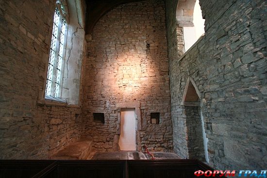 Церковь Св. Марии в деревне Дирхерст/Deerhurst Church