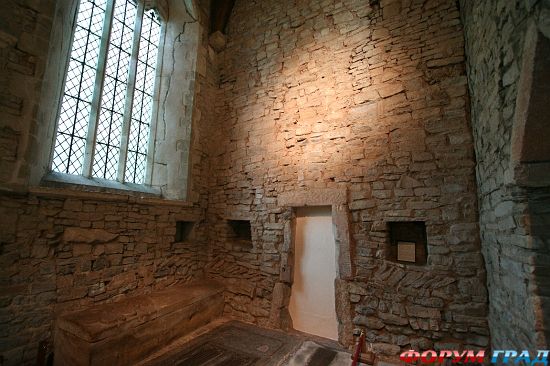 Церковь Св. Марии в деревне Дирхерст/Deerhurst Church