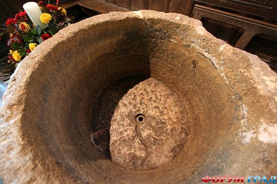 Церковь Св. Марии в деревне Дирхерст/Deerhurst Church